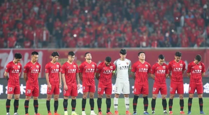 关于上港客场胜负战，险胜对手，稳稳守住榜首位置的信息