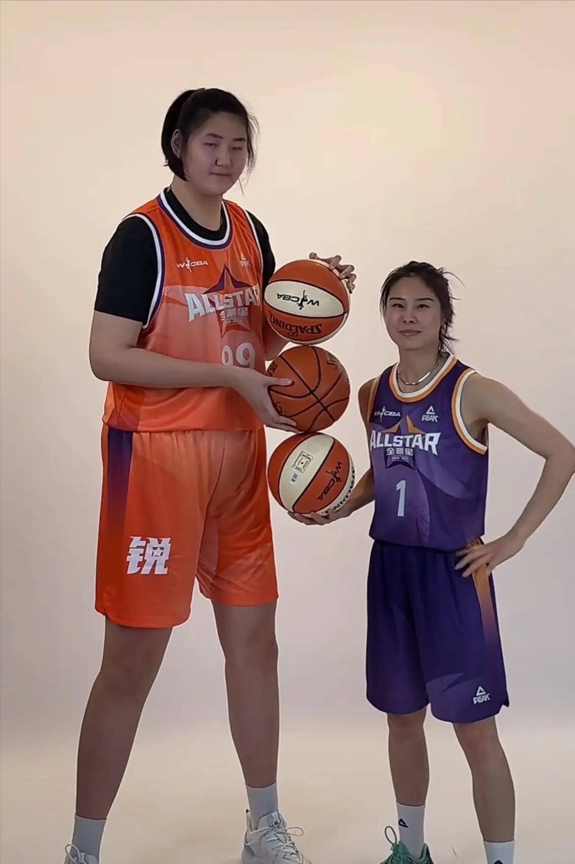 天博体育登录-亚洲杯-张子宇11分钟13分中国女篮狂胜印尼51分