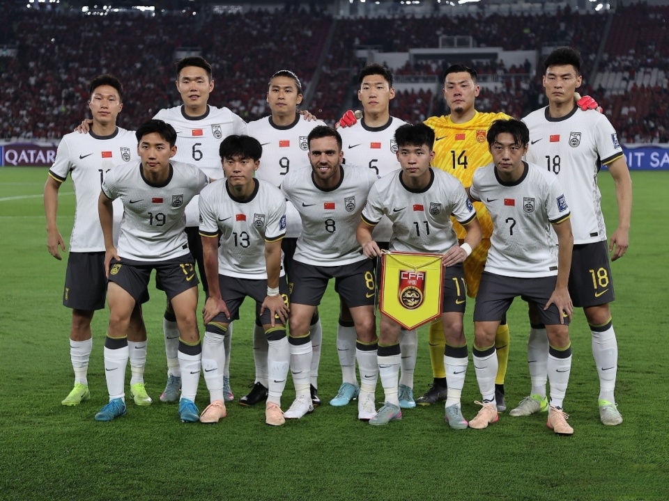 国足主力后腰因停赛提前离队备战京沪榜首大战的简单介绍