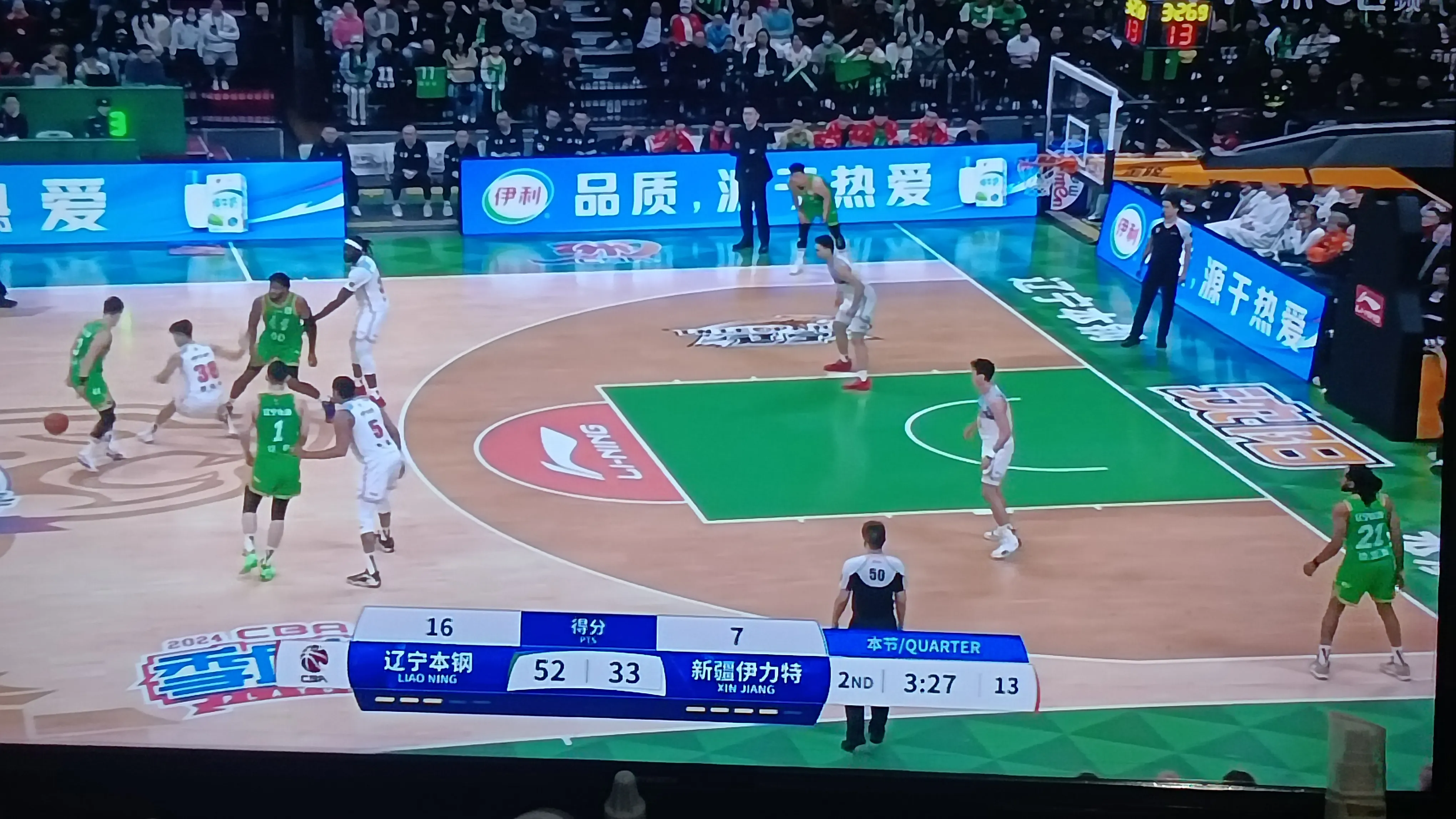 包含从辽宁本钢12连胜看CBA争冠格局：广东新疆成最大对手的词条