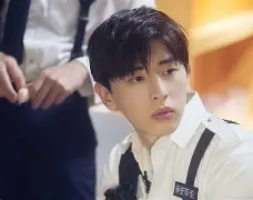 从此脱粉！邓瑞龙，你真不配进EWC。18级牌子，被踢出VX粉丝群！